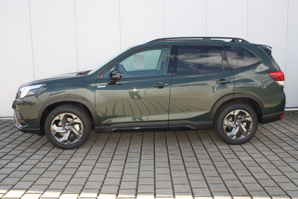 Subaru Forester Sonderedition 2.0ie EDITION BLACK PLATINUM