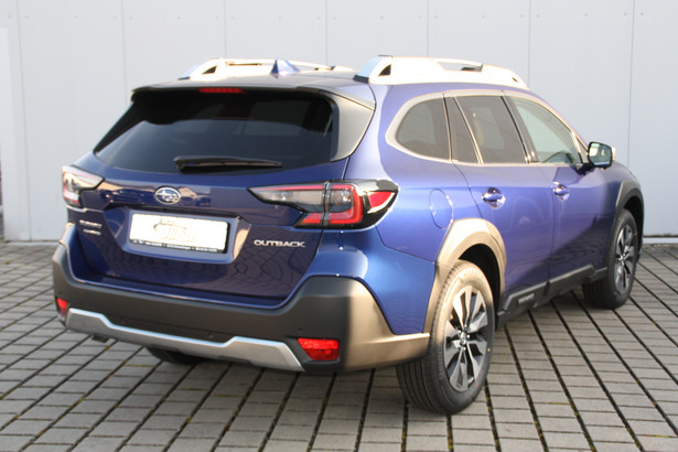 Subaru Outback 2.5i Platinum