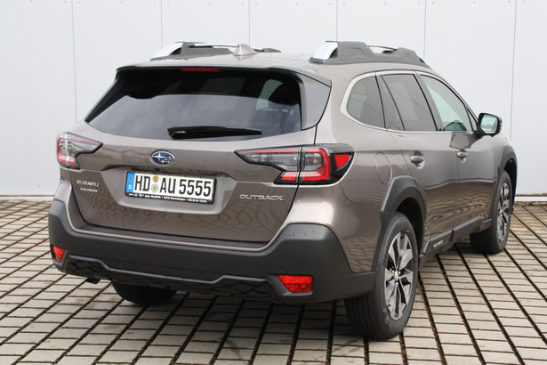 Subaru Outback 2.5i Platinum