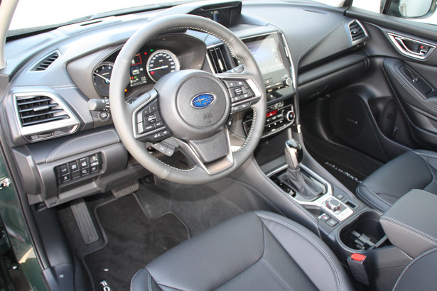 Subaru Forester Sonderedition 2.0ie EDITION BLACK PLATINUM