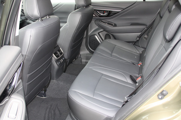 Subaru Outback 2.5i Platinum