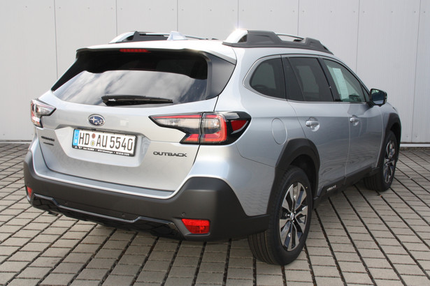 Subaru Outback 2.5i Platinum